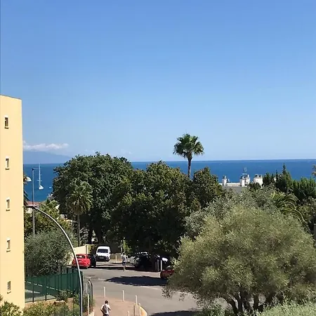 Apartment Joli Grand Terrasse Lit 180x200 Vue 10min Plages *