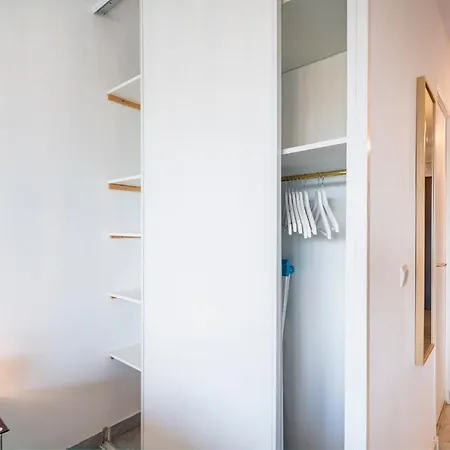 Joli Grand Terrasse Lit 180x200 Vue 10min Plages Apartment *