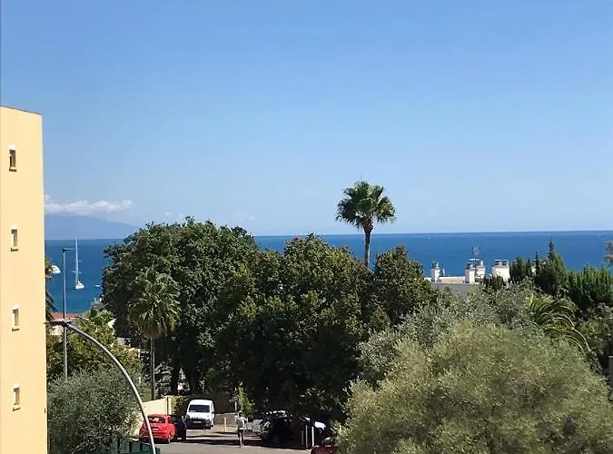 Appartement Joli Grand Terrasse Lit 180x200 Vue 10min Plages *